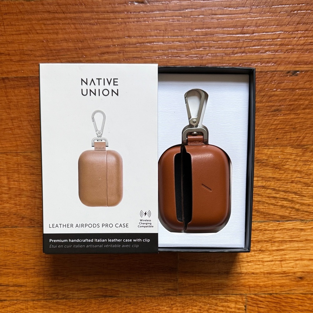 Native Union Leather AirPods Pro Case